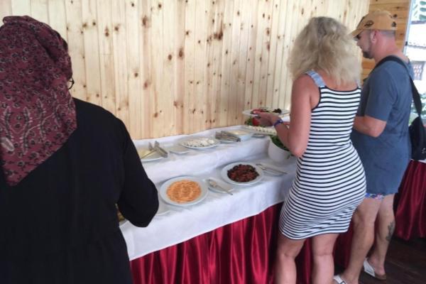 אלאניה Beautiful Sultan House At Cleopatra Beach 1 With Umbrellas, Balcony, Barbecue, Private 100Mbps Wifi, Smart Tv, Table Games, Vip Trans-Fer - Beautiful Apartmenthouse מראה חיצוני תמונה